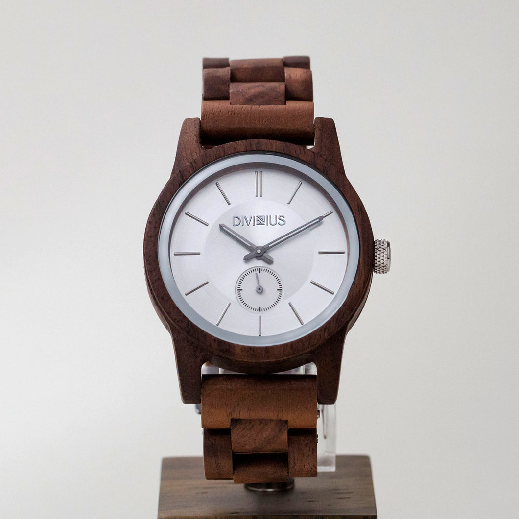 Silver Walnut | Walnut Included